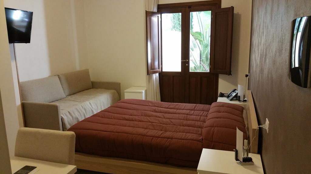 Rooms And Breakfast Zefiro ซานวิโต โลคาโป ห้อง รูปภาพ