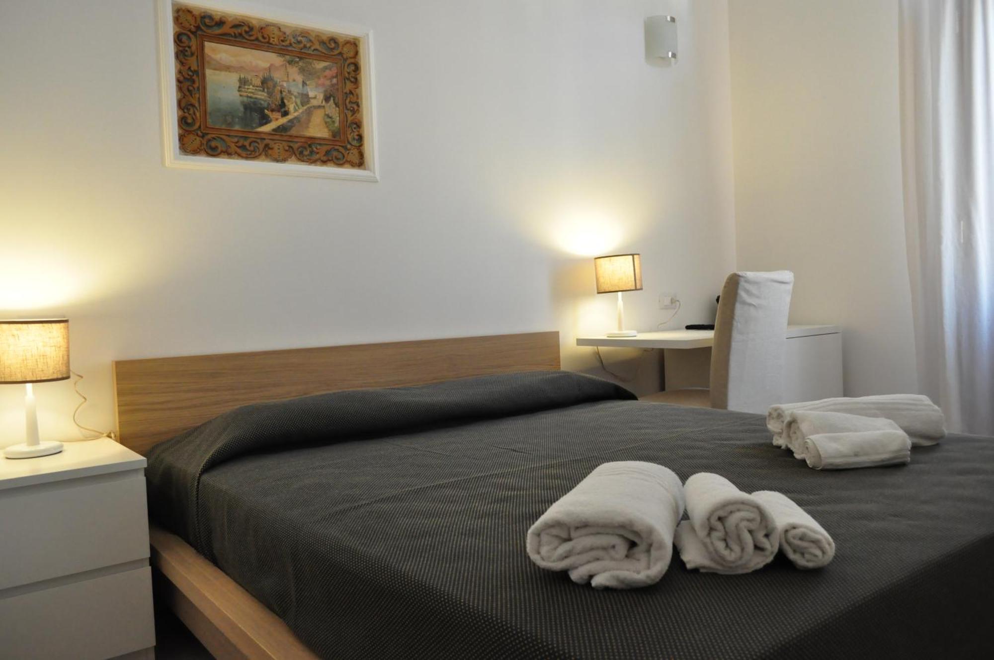 Rooms And Breakfast Zefiro ซานวิโต โลคาโป ภายนอก รูปภาพ