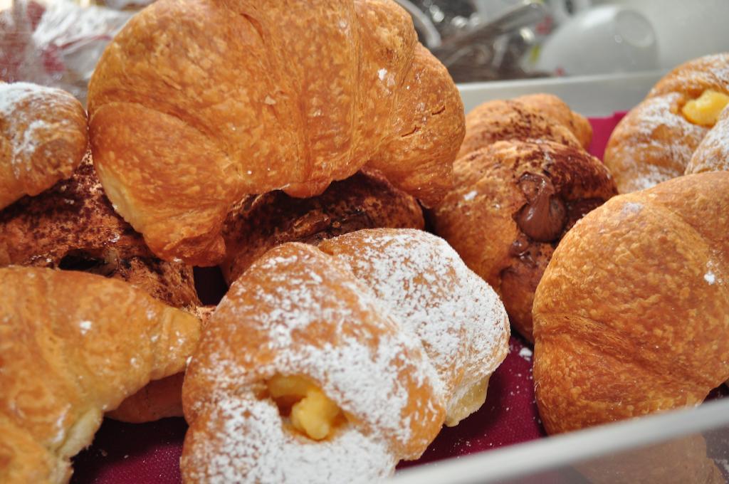 Rooms And Breakfast Zefiro ซานวิโต โลคาโป ภายนอก รูปภาพ