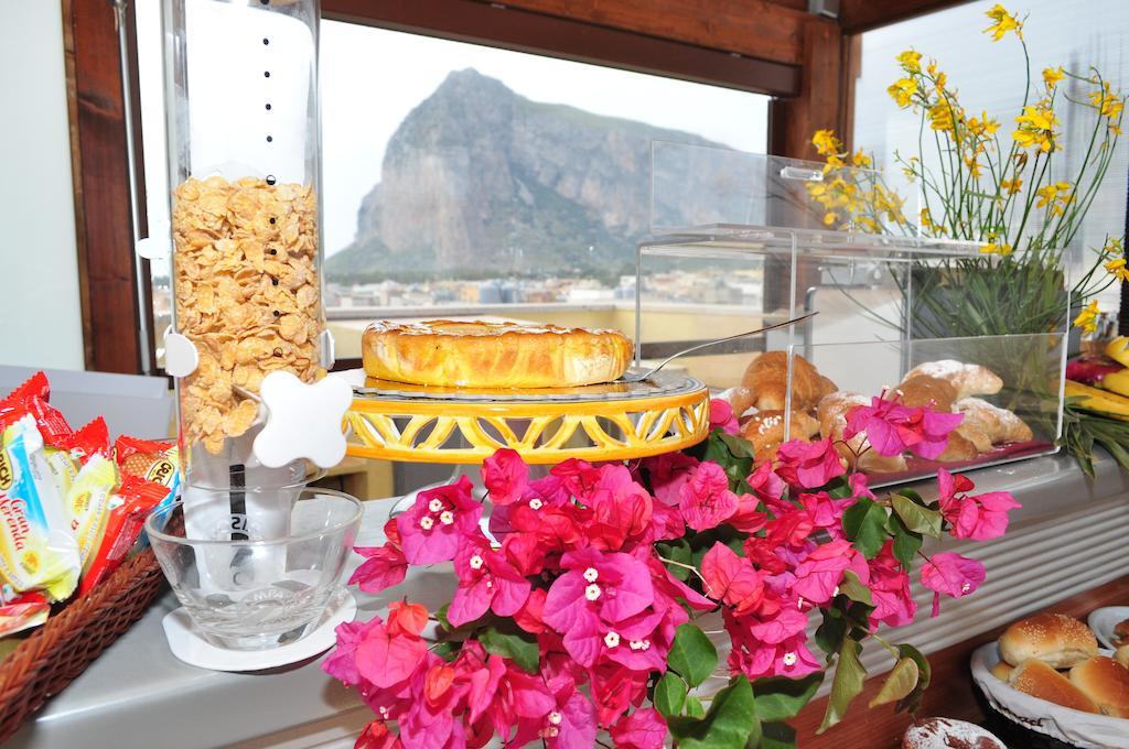 Rooms And Breakfast Zefiro ซานวิโต โลคาโป ภายนอก รูปภาพ