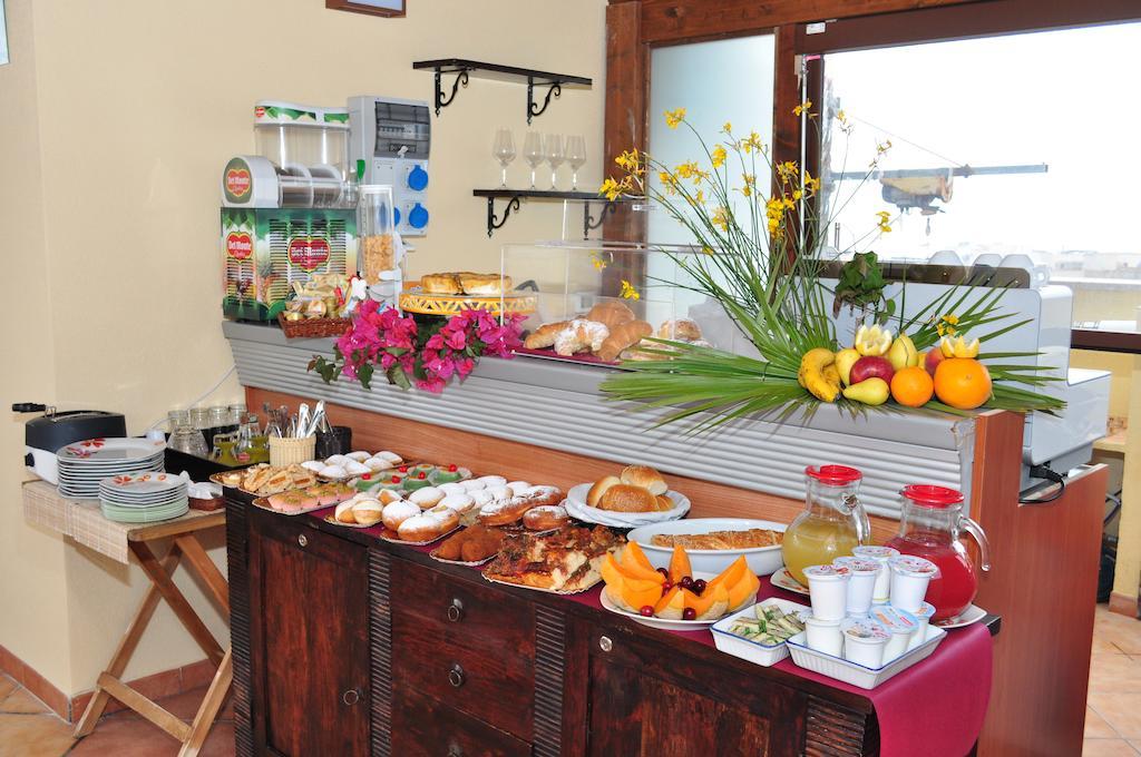 Rooms And Breakfast Zefiro ซานวิโต โลคาโป ภายนอก รูปภาพ