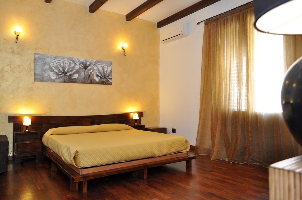 Rooms And Breakfast Zefiro ซานวิโต โลคาโป ภายนอก รูปภาพ