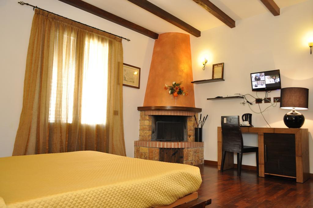 Rooms And Breakfast Zefiro ซานวิโต โลคาโป ภายนอก รูปภาพ
