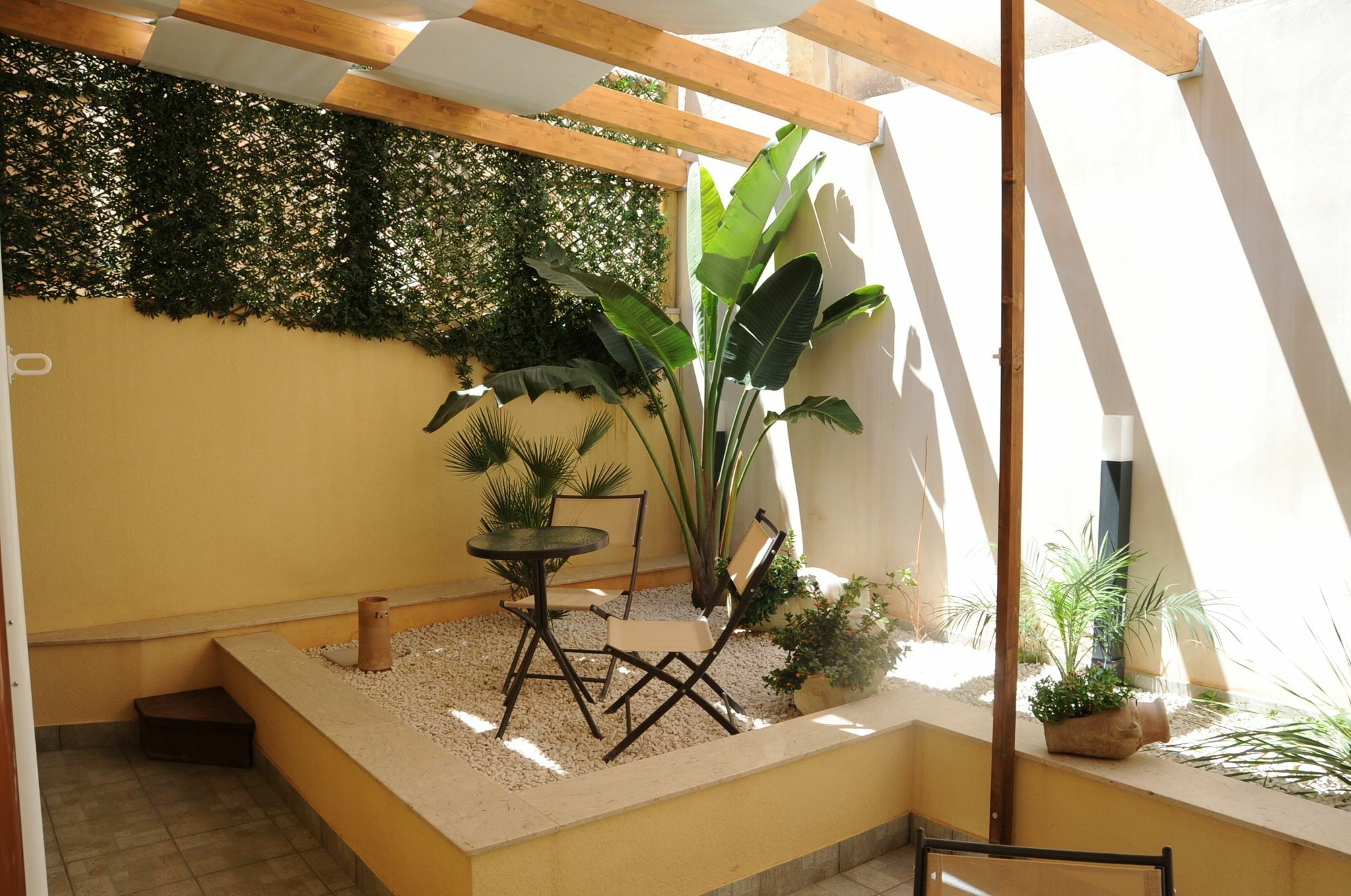 Rooms And Breakfast Zefiro ซานวิโต โลคาโป ภายนอก รูปภาพ